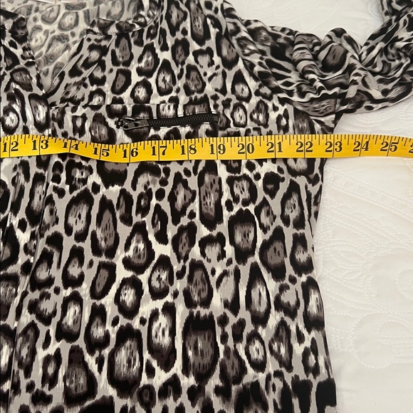 Belle by Kim Gravel Black and White Patterned Blouse - Picture 2 of 2